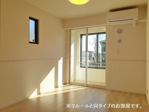 のマンスリーマンション・ウィークリーマンション「シャンプランテⅤ 102・洋室(No.1498990)」メイン画像