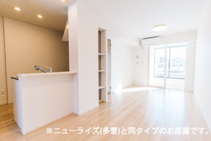 のマンスリーマンション・ウィークリーマンション「栗森１丁目アパート 102・洋室(No.1499118)」メイン画像