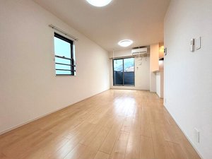 のマンスリーマンション・ウィークリーマンション「ポルトボヌールⅠ 202・洋室(No.1499249)」メイン画像