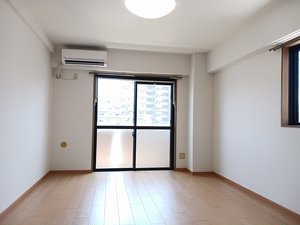 のマンスリーマンション・ウィークリーマンション「リヴィエ－ル小松原 205・洋室(No.1499262)」メイン画像