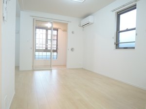 青森県のマンスリーマンション・ウィークリーマンション「ラッフィナート　Ⅲ 204・洋室(No.1499570)」メイン画像