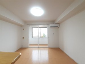 国立大学法人　富山大学附属病院周辺のマンスリーマンション・ウィークリーマンション「カーサ　レジーナⅠ 202・洋室(No.1499736)」メイン画像