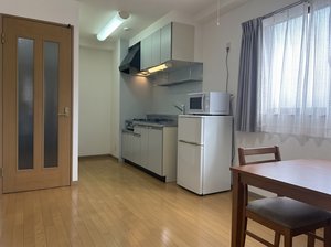岡山市北区のマンスリーマンション・ウィークリーマンション「【M171】城下駅徒歩6分🚃岡山市中心エリアでの出張に！オートロック・最上階角部屋・Wifi完備ゆったり使える1LDK✨(No.1500995)」メイン画像