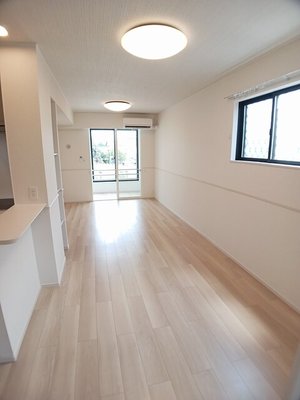 高知県のマンスリーマンション・ウィークリーマンション「カーサ・キャンフリエ 101・洋室(No.1501644)」メイン画像