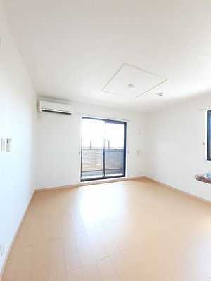 大阪府のマンスリーマンション・ウィークリーマンション「ザ・グレース 101・洋室(No.1501950)」メイン画像