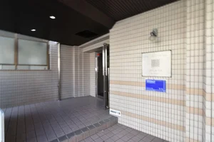 建物入口