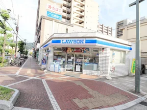 ローソン呉中央店まで徒歩９分