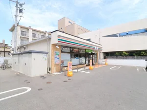 セブンイレブン湯田3丁目店　（徒歩7分）