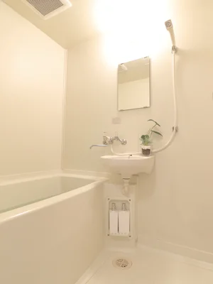 お風呂トイレ別のため、ゆったり入浴いただけます。　シャンプーコンディショナー・ボディーソープもそろっております。