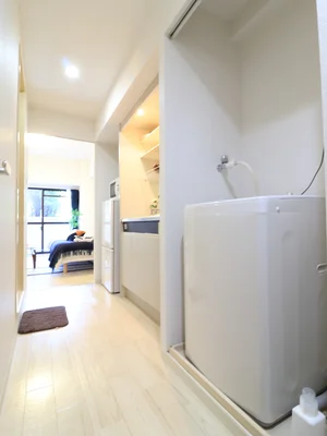 屋内洗濯機あり　コインランドリーに行かなくても毎日洗濯できるので毎日清潔な衣服でお過ごしいただけます！