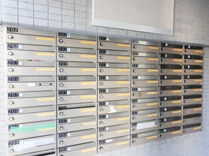 集合ポストあり　郵便物の受け取りもしていただけるので　便利です。