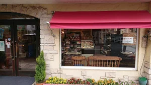 8月のカメリアンまで徒歩５分