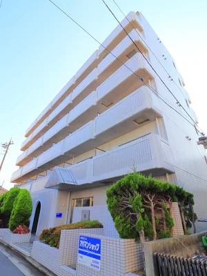 宇部新川駅徒歩圏内で　アクセスの良い　駐車場付きの物件！　車移動される方にもおすすめです