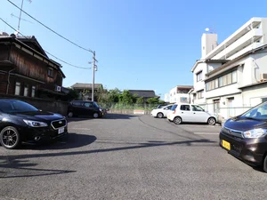 敷地外駐車場１