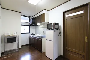 ※炊飯器・鍋フライパン・掃除機・アイロン・空気清浄機・HDD・ブルーレイレコーダーは現在設置しておりません。