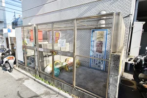 敷地内ゴミ捨て場