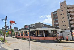 ステーキのどん姫路店まで徒歩17分、1.3kｍ。