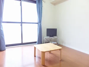 のマンスリーマンション・ウィークリーマンション「レオパレスＦＵＪＩＭＩⅢ 108(No.158606)」メイン画像