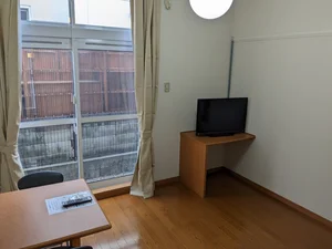 のマンスリーマンション・ウィークリーマンション「レオパレス薫峰 102(No.160223)」メイン画像