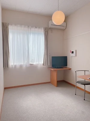 のマンスリーマンション・ウィークリーマンション「レオパレスユバ 205(No.165764)」メイン画像