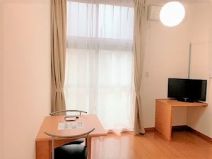 のマンスリーマンション・ウィークリーマンション「レオパレスセリバテール仁川 102(No.165801)」メイン画像