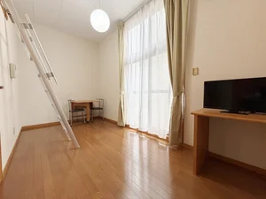 彦根駅（滋賀県）のマンスリーマンション・ウィークリーマンション「レオパレス芹橋 102(No.166163)」メイン画像