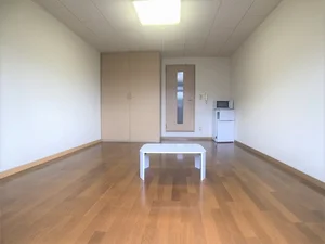 のマンスリーマンション・ウィークリーマンション「レオパレスＦＬＯＲＩＡ 103(No.168839)」メイン画像