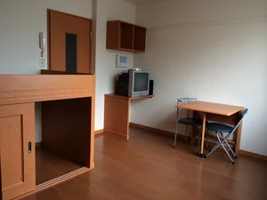 のマンスリーマンション・ウィークリーマンション「レオパレスマ・メゾン駅南 205(No.170055)」メイン画像