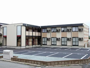 のマンスリーマンション・ウィークリーマンション「レオパレスサンエー 108(No.172386)」メイン画像