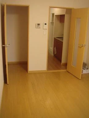 東京都のマンスリーマンション・ウィークリーマンション「レオパレスＴａｋｅｓ　１ 203(No.180753)」メイン画像