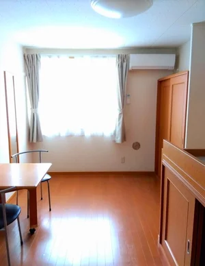 川村学園女子大学周辺のマンスリーマンション・ウィークリーマンション「レオパレスハーヴェスト湖北 106(No.181121)」メイン画像