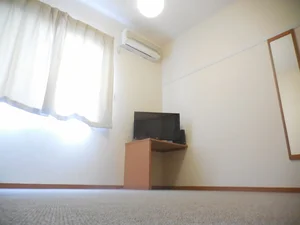 のマンスリーマンション・ウィークリーマンション「レオパレスドゥジェーム 213(No.185223)」メイン画像