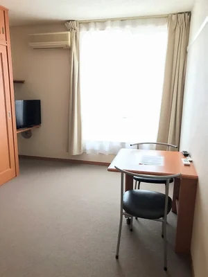 山梨県のマンスリーマンション・ウィークリーマンション「レオパレスピレーネ 204(No.190450)」メイン画像