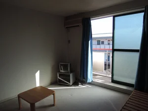 のマンスリーマンション・ウィークリーマンション「レオパレスサンローゼＢ 201(No.193763)」メイン画像