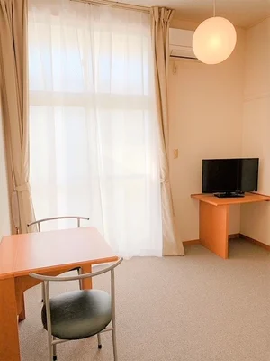 のマンスリーマンション・ウィークリーマンション「レオパレスＺｅｐｈｙｒ 202(No.202359)」メイン画像