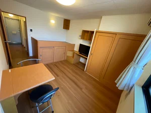 静岡県立農林環境専門職大学短期大学部周辺のマンスリーマンション・ウィークリーマンション「レオパレスクリスマスローズ 102(No.207900)」メイン画像