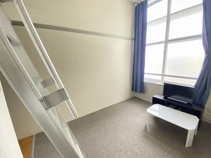 のマンスリーマンション・ウィークリーマンション「レオパレス前川２ 205(No.210059)」メイン画像