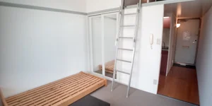 のマンスリーマンション・ウィークリーマンション「レオパレスブルーリバー 208(No.213111)」メイン画像