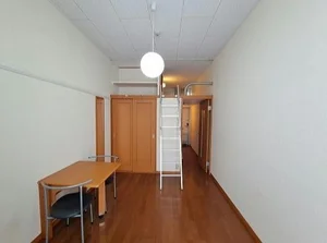 のマンスリーマンション・ウィークリーマンション「レオパレスＳａｎｄｒｉｎｅ 211(No.215646)」メイン画像