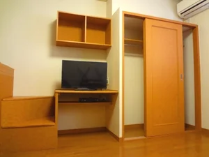 鈴鹿市のマンスリーマンション・ウィークリーマンション「レオパレスアナナス 108(No.215820)」メイン画像