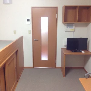 のマンスリーマンション・ウィークリーマンション「レオパレスヴィクトワール 202(No.216635)」メイン画像