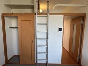 秋田県のマンスリーマンション・ウィークリーマンション「レオパレスポーラーベア 201(No.217237)」メイン画像