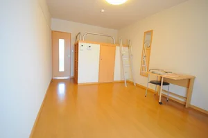 のマンスリーマンション・ウィークリーマンション「レオパレスセーグオリゾン 302(No.228024)」メイン画像