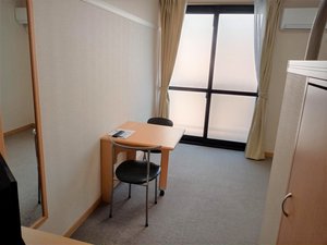 のマンスリーマンション・ウィークリーマンション「レオパレスペパーミント 302(No.240112)」メイン画像