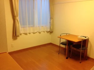 のマンスリーマンション・ウィークリーマンション「レオパレス守道館第弐 107(No.243486)」メイン画像