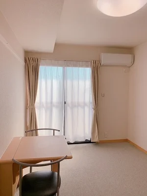 のマンスリーマンション・ウィークリーマンション「レオパレスグリーンアンバー 201(No.247825)」メイン画像