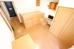 のマンスリーマンション・ウィークリーマンション「レオパレスザ　ストリングス 201(No.248385)」メイン画像