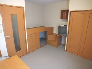 埼玉県のマンスリーマンション・ウィークリーマンション「レオパレスＨＡＰＰＹ　ＴＯＷＮ 201(No.251304)」メイン画像