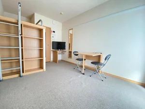 のマンスリーマンション・ウィークリーマンション「レオパレスサンクワイエット松山 305(No.251398)」メイン画像