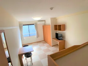 のマンスリーマンション・ウィークリーマンション「レオパレスチェリ 207(No.253074)」メイン画像